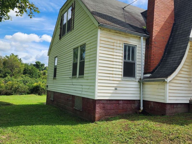 147 E College Street, Scio, OH 43988 Photo 2