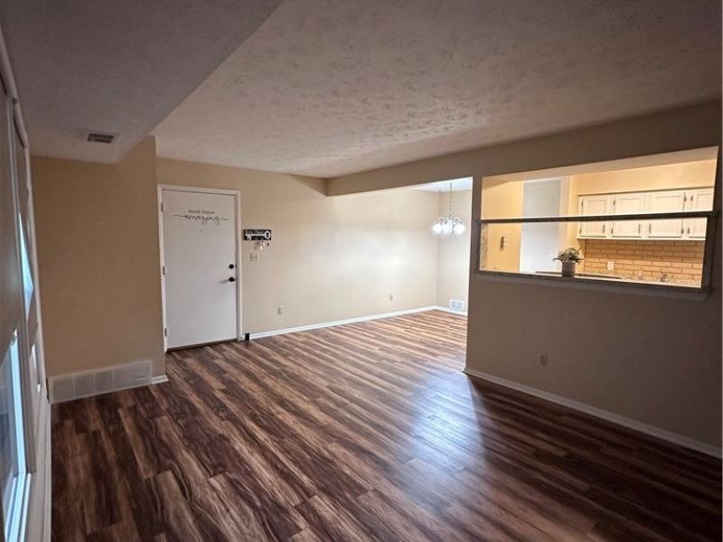 2802 Ivy Hill Circle, Unit D, Cortland, OH 44410 Photo 12