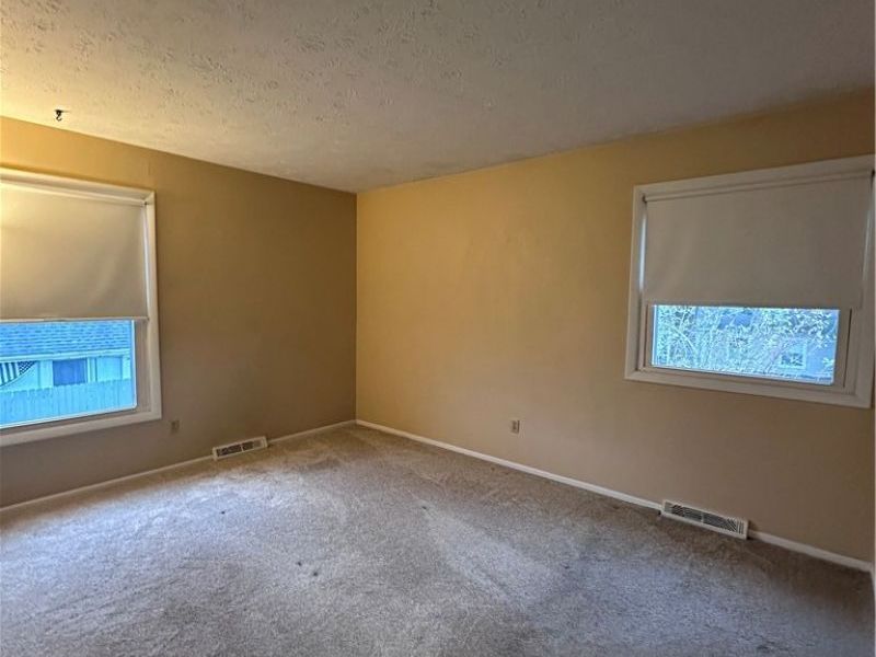 2802 Ivy Hill Circle, Unit D, Cortland, OH 44410 Photo 7
