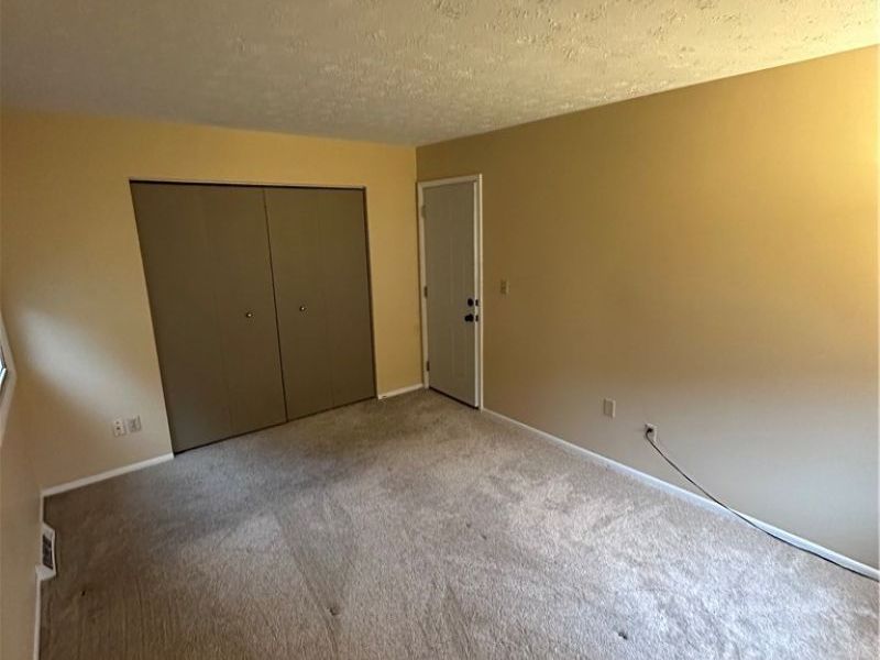2802 Ivy Hill Circle, Unit D, Cortland, OH 44410 Photo 8