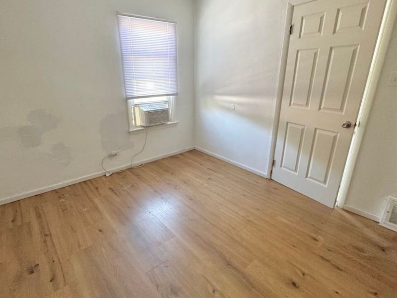10012 Orleans Avenue, Cleveland, OH 44105 Photo 6