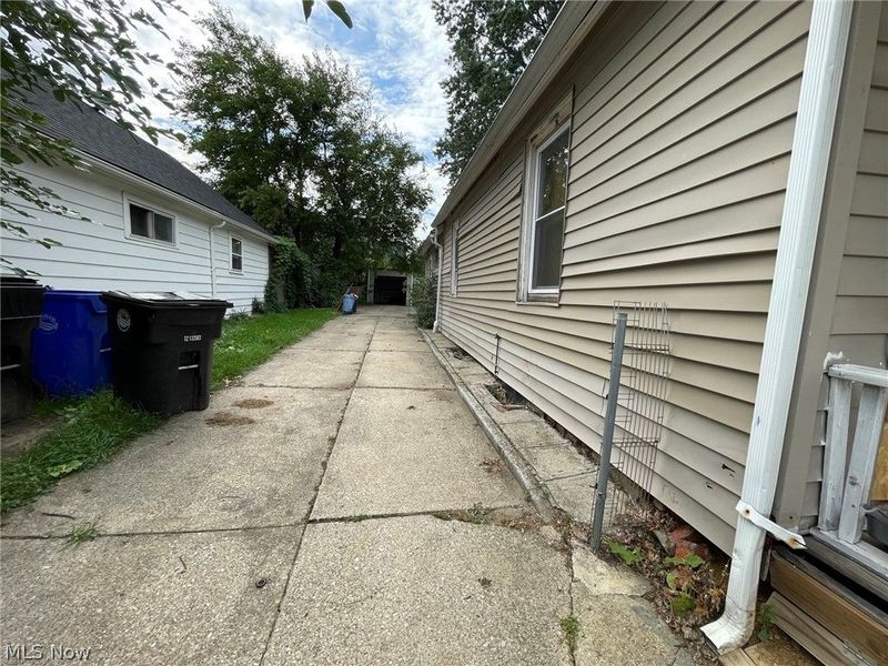 3184 W 71st Street, Cleveland, OH 44102 Photo 3