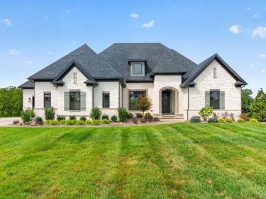 216 Doe Run Road, Nicholasville, KY 40356