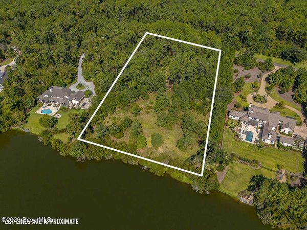 157 Kirkaldy Lane , St. Simons Island, GA 31522
