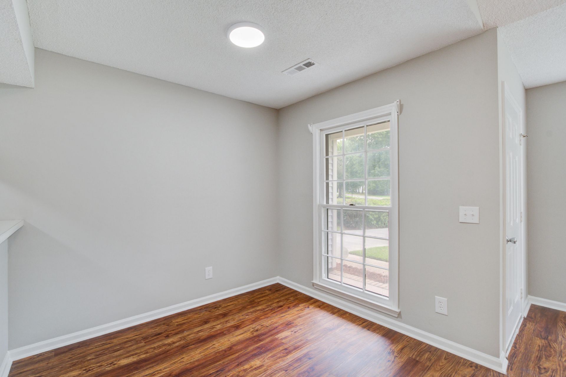 120 Alston Circle Photo 11