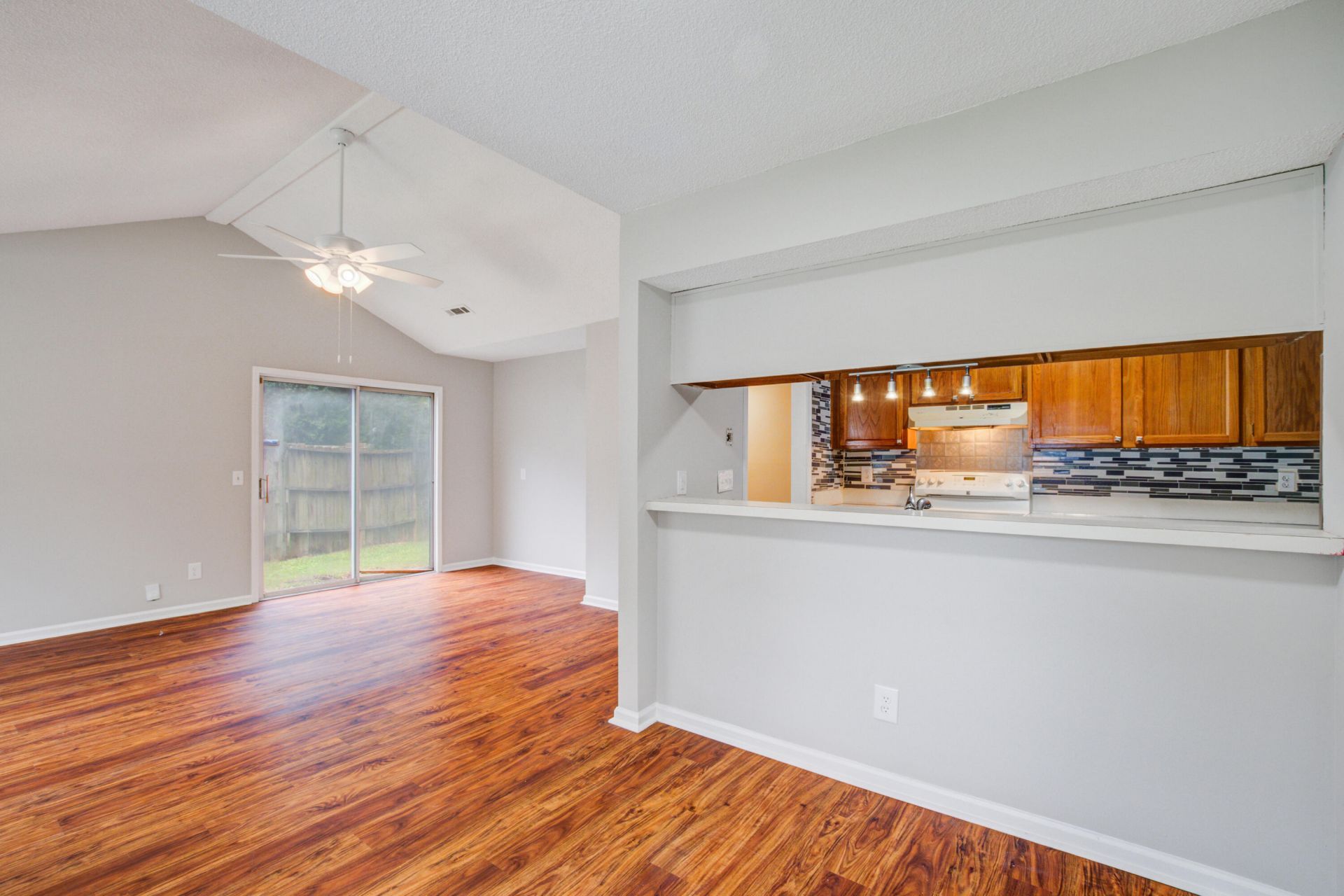 120 Alston Circle Photo 12