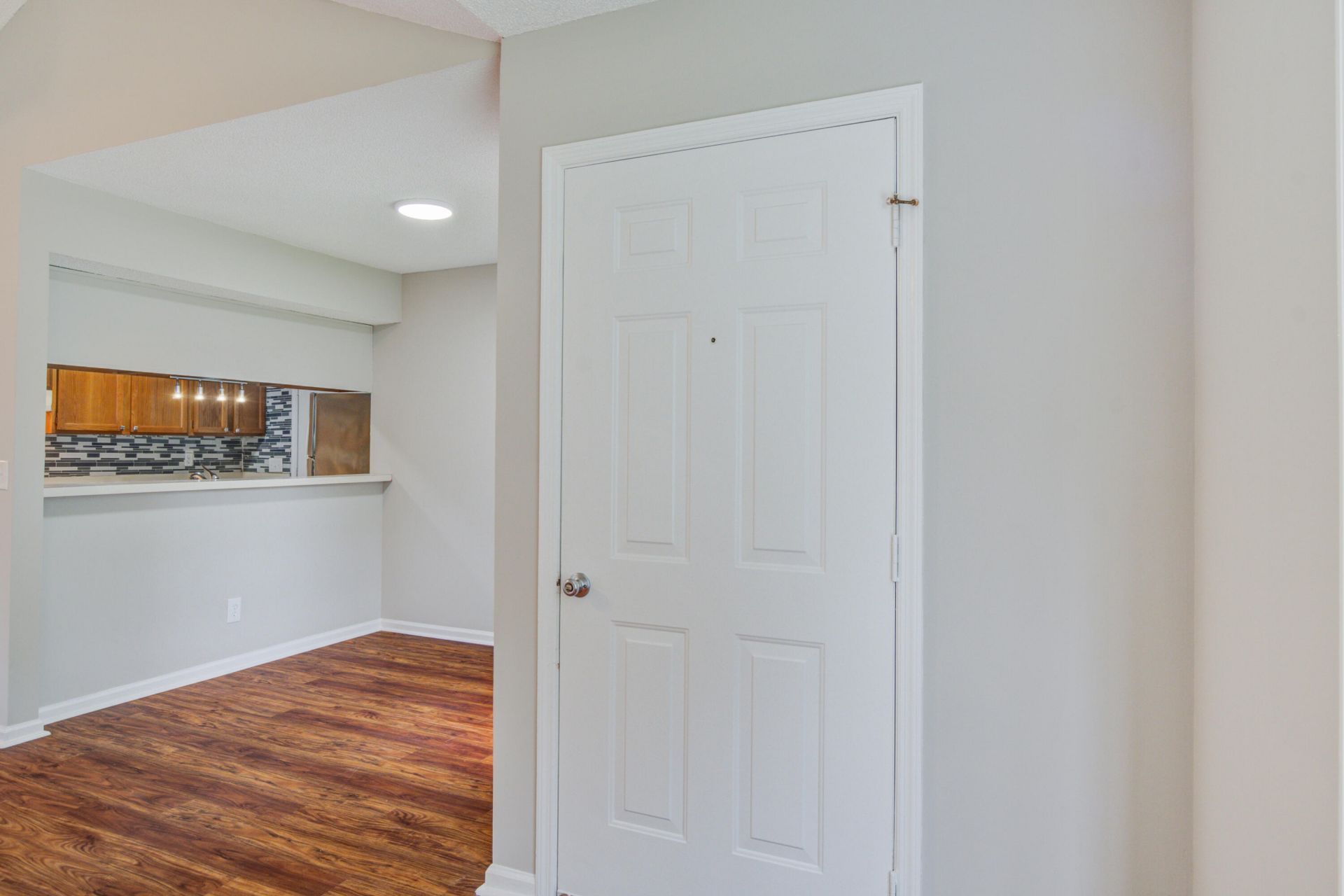 120 Alston Circle Photo 6