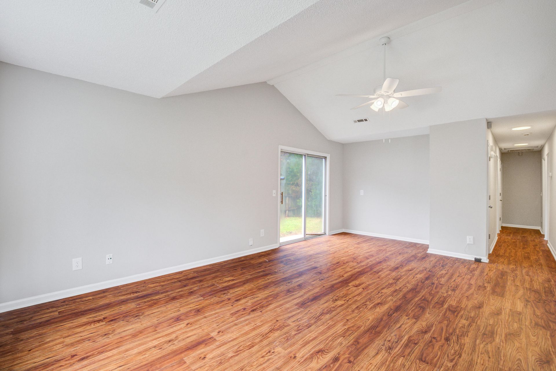 120 Alston Circle Photo 7