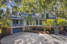 8634 W Fairway Woods Drive photo 4