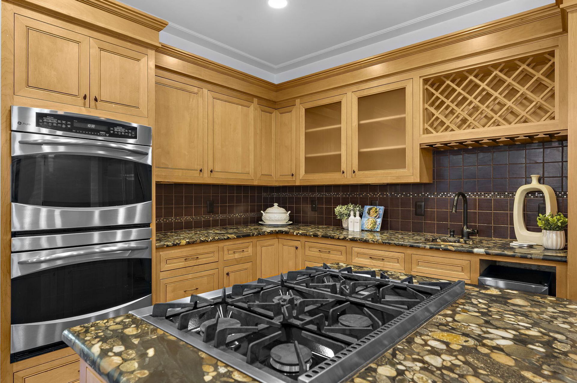 8634 W Fairway Woods Drive Photo 26