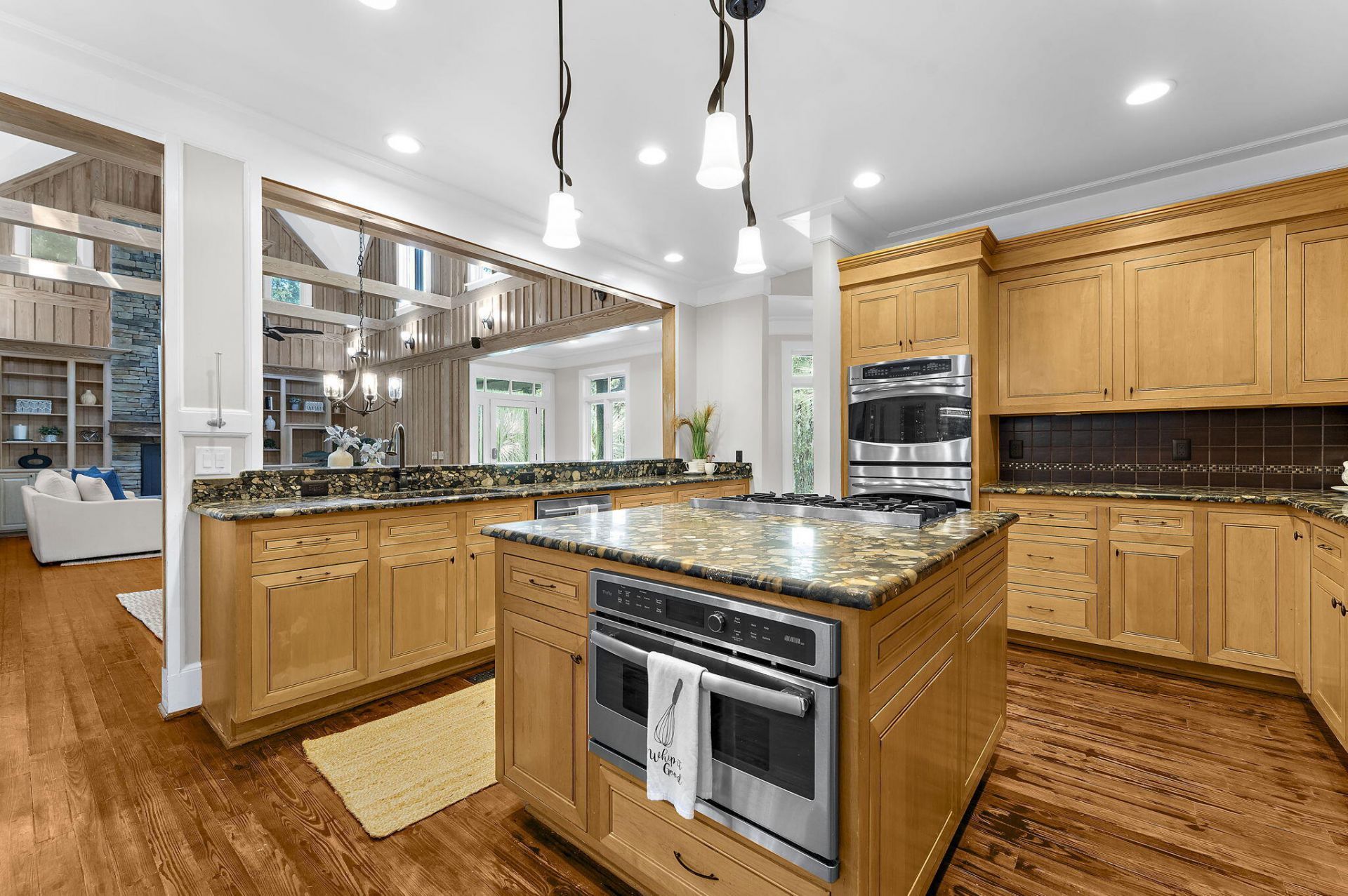 8634 W Fairway Woods Drive Photo 28