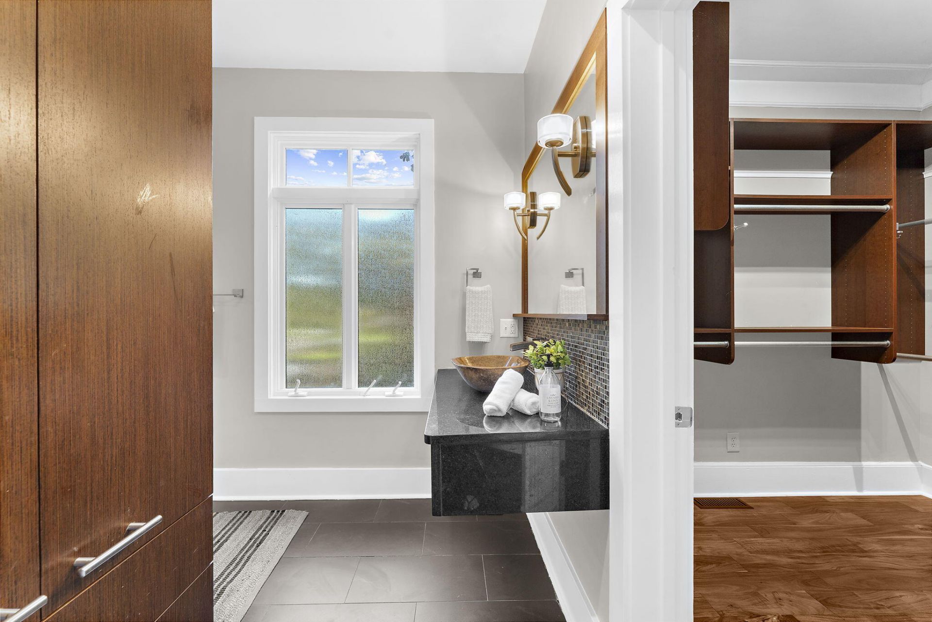 8634 W Fairway Woods Drive Photo 44