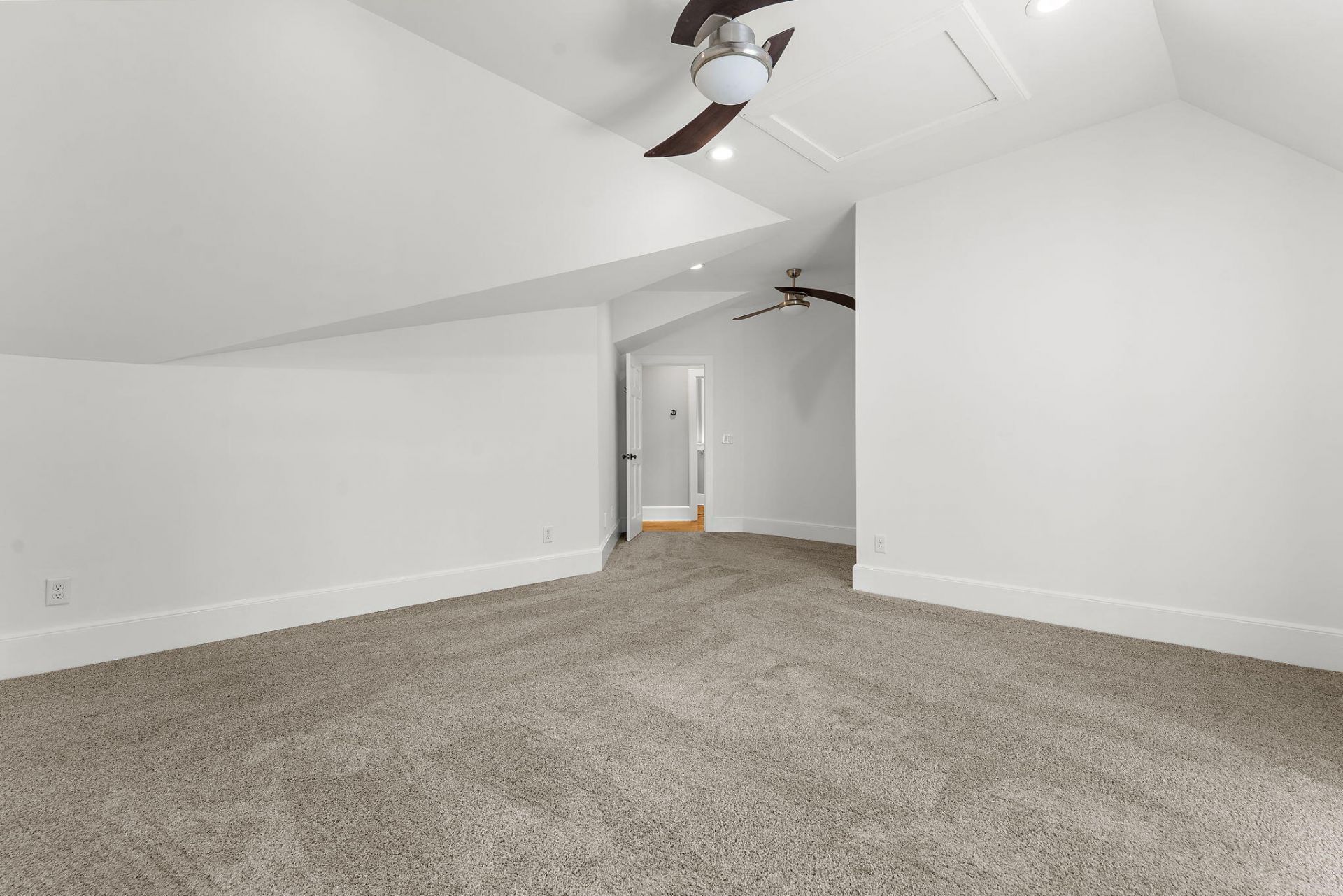 8634 W Fairway Woods Drive Photo 63