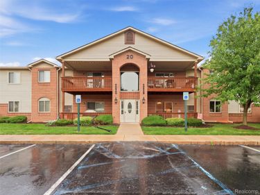 45849 Wildrye Court , Unit 4, Van Buren Township, Mi 48111