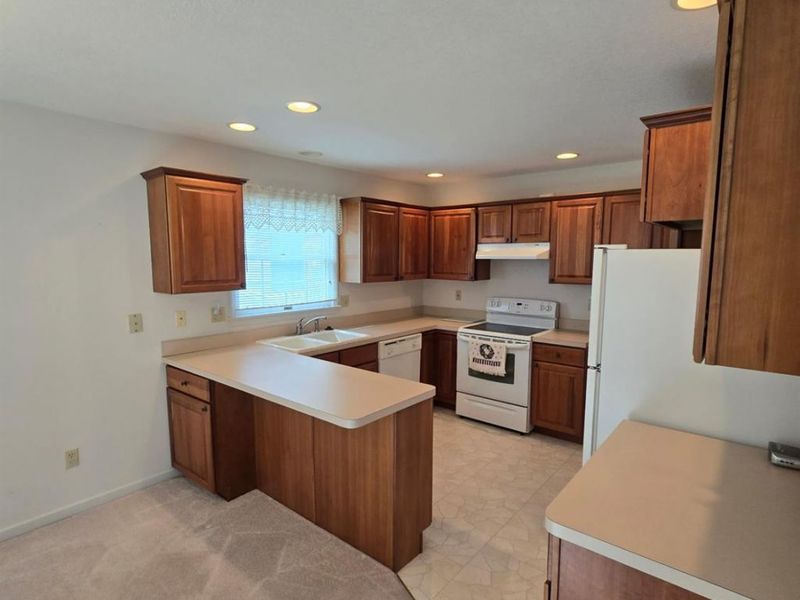1909 E Waterberry Drive, Huron, OH 44839 Photo 4