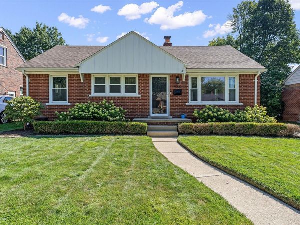 4608 Robinwood Avenue, Royal Oak, MI 48073