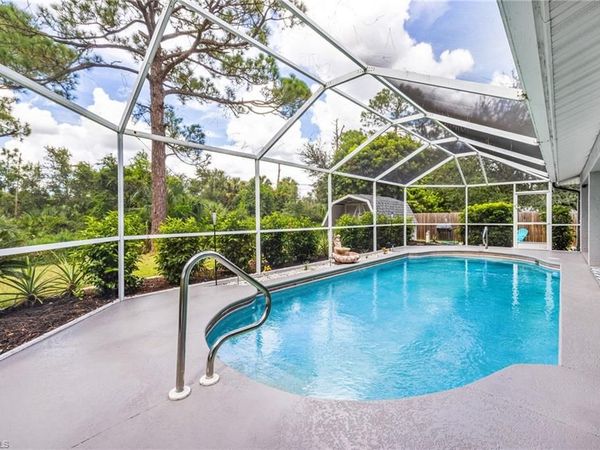2203 NE 28th ST , CAPE CORAL, FL 33909
