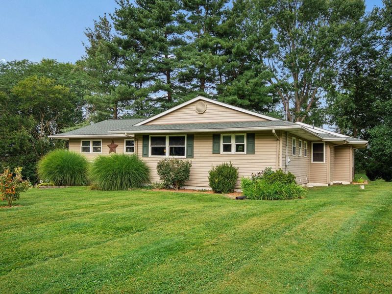 193 Caroline Drive, Hebron, OH 43025 Photo 2
