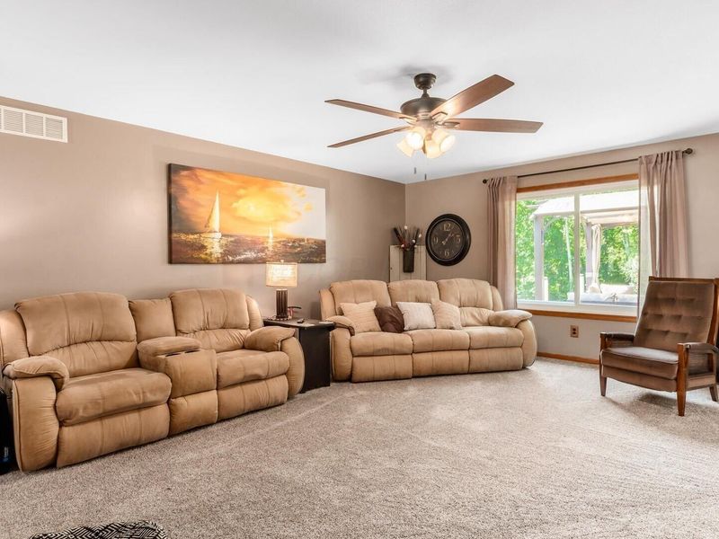 9304 Poplar Fork Road SE, Mount Perry, OH 43760 Photo 3