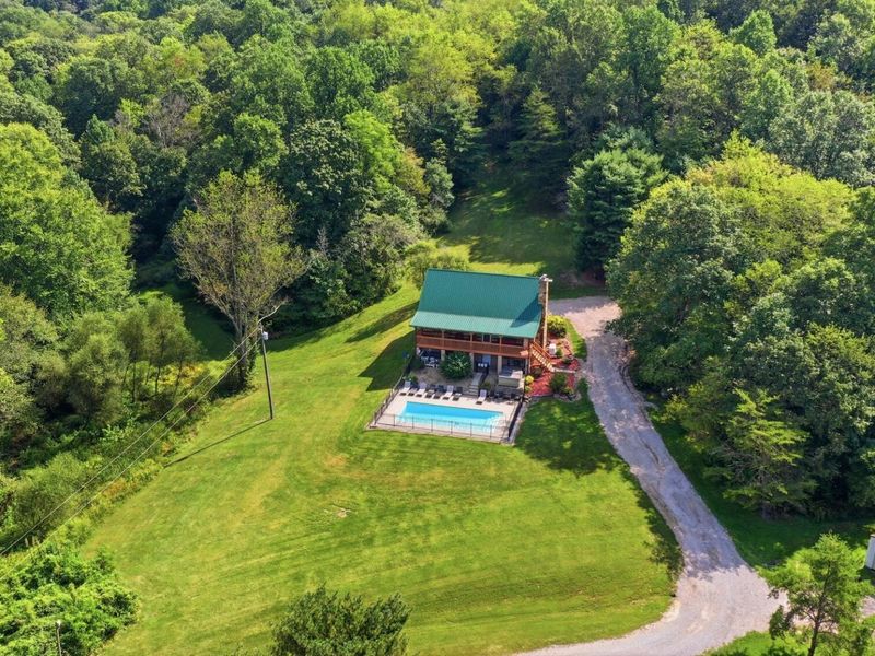 37775 Coonville Road, New Plymouth, OH 45654 Photo 2
