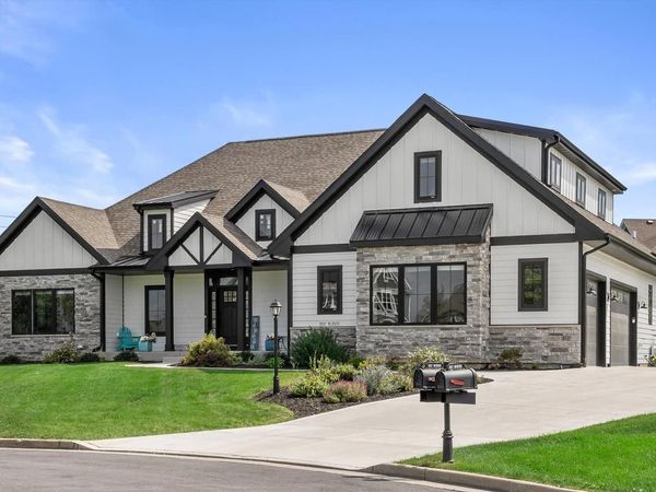 N57W19691 Holly COURT, Menomonee Falls, WI 53051