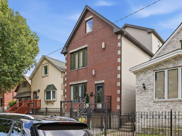 539 W 44th Place , Chicago, IL 60609