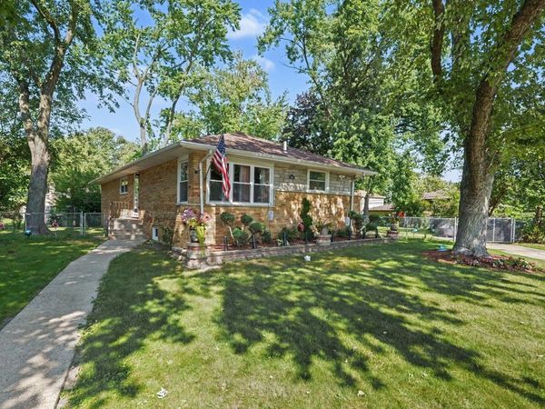 908 E 159th Place , South Holland, IL 60473
