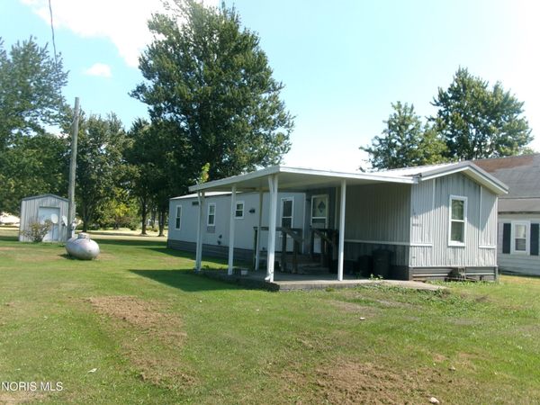 102 N 3rd Street , Continental, OH 45831