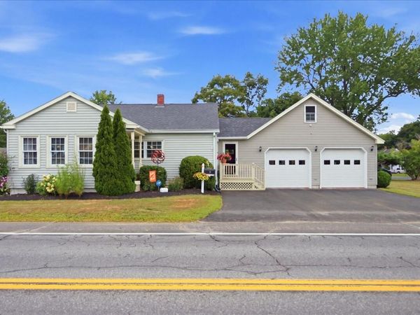 80 Grove Street , Lewiston, ME 04240