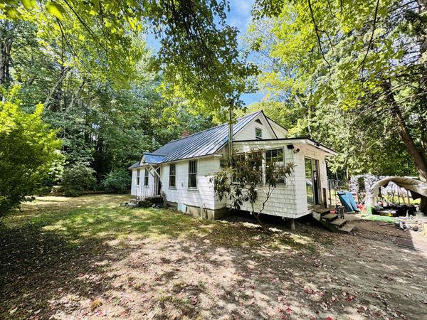 281 Annabessacook Road, Winthrop, ME 04364