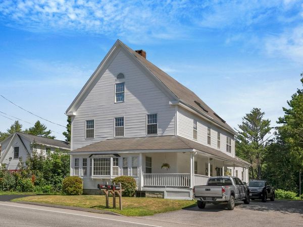 419 Falmouth Road , Falmouth, ME 04105