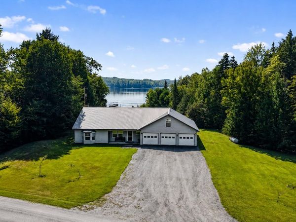 79 Glenwood Drive , Saint Albans, ME 04971