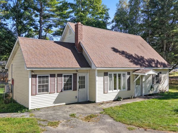 3 Pine Street, Newport, ME 04953