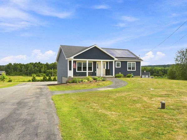 879 Blackstream Road , Hermon, ME 04401