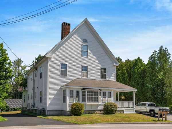 419 Falmouth Road , Falmouth, ME 04105