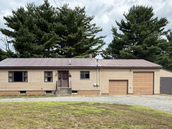 541 Main Road, Passadumkeag, ME 04475