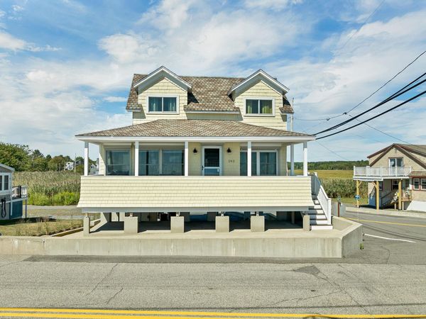 393 Webhannet Drive, Wells, ME 04090