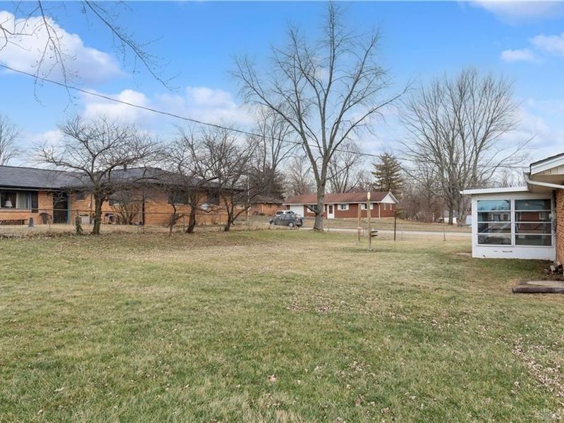 1657 Scenic Drive, Dayton, OH 45414 Photo 4