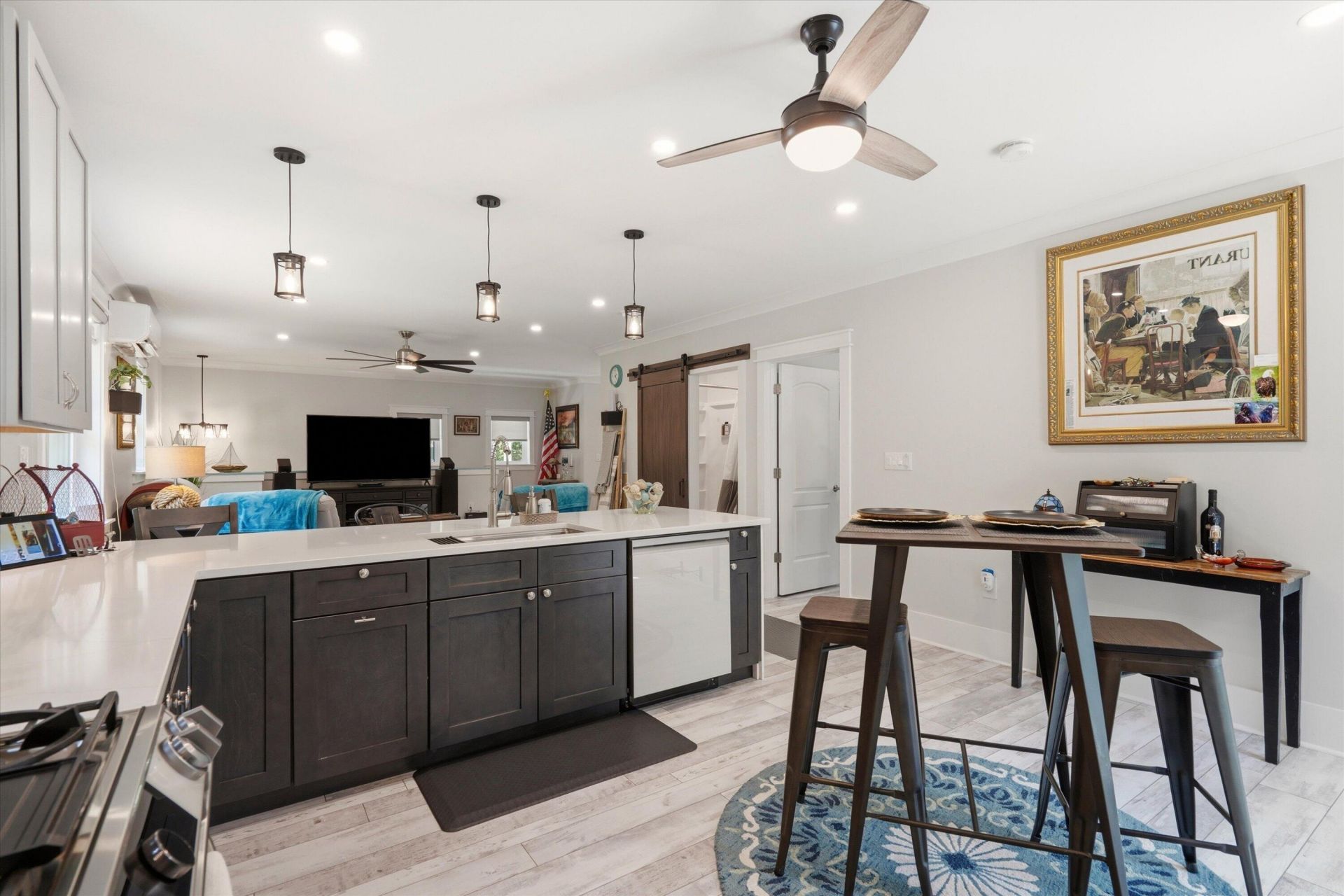 8246 Oyster Factory Road Photo 15