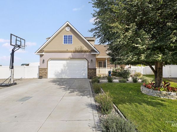 2213 Alex Dr, Filer, ID 83328