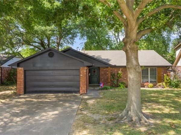 1928 W Nashville Street, Broken Arrow, OK 74012