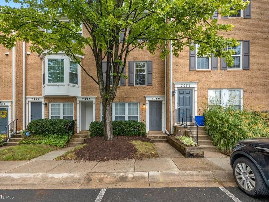 7939 Foxcrest Court, Unit 7939, Potomac, MD 20854 Main Photo