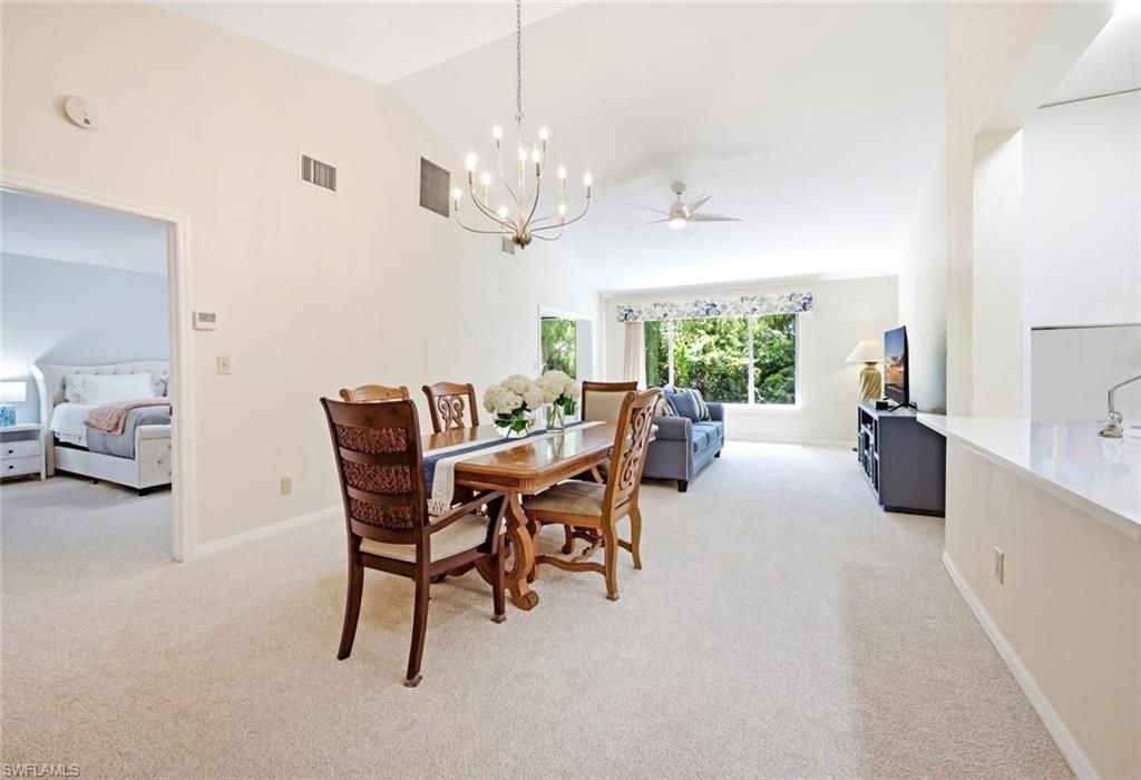506 Courtside Dr, Unit E201, Naples, FL 34105 Photo