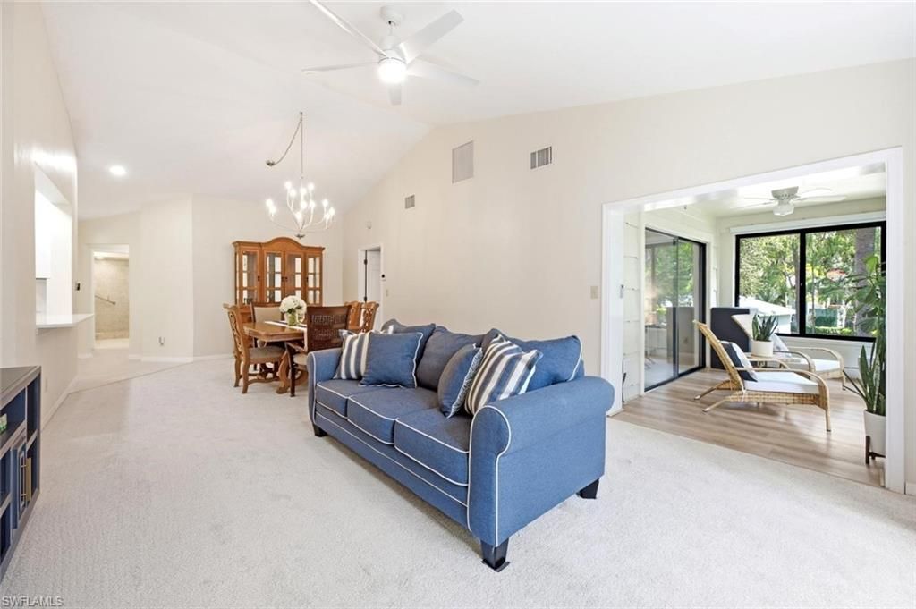 506 Courtside Dr, Unit E201, Naples, FL 34105 Photo