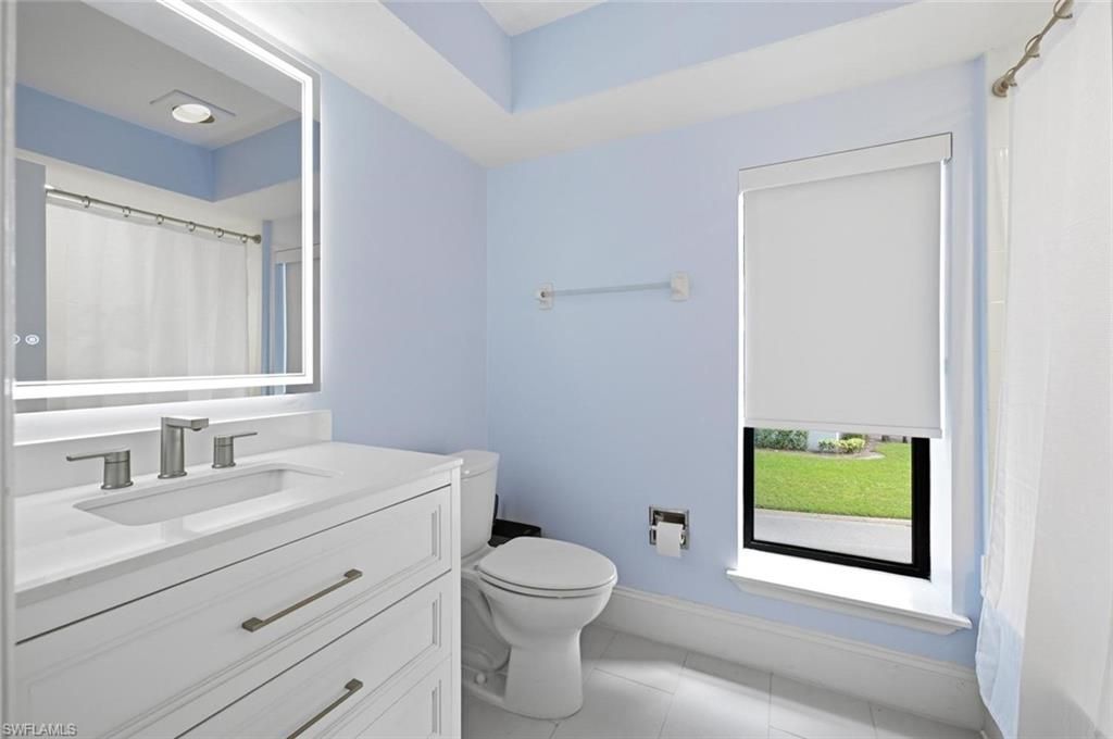 506 Courtside Dr, Unit E201, Naples, FL 34105 Photo
