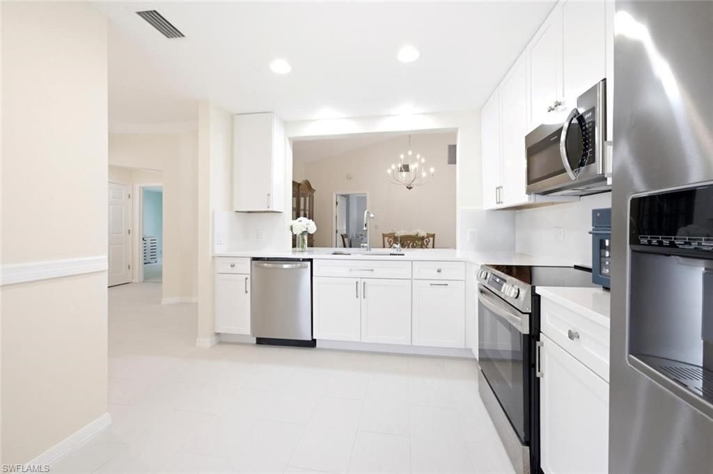 506 Courtside Dr, Unit E201, Naples, FL 34105 Photo