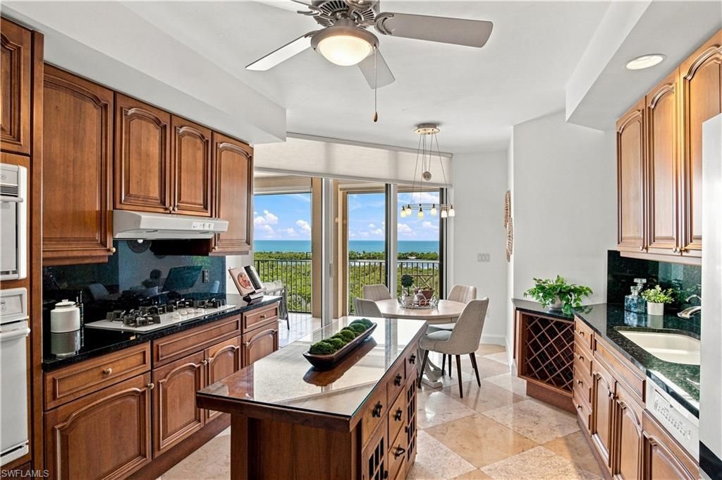 6597 Nicholas Blvd , Unit 1005, Naples, FL 34108 Photo
