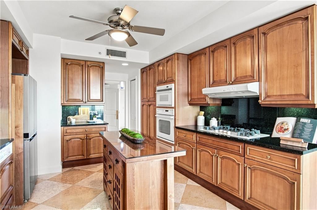 6597 Nicholas Blvd , Unit 1005, Naples, FL 34108 Photo