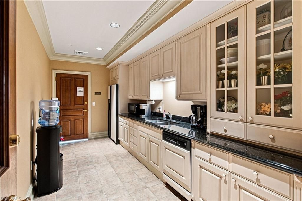 6597 Nicholas Blvd , Unit 1005, Naples, FL 34108 Photo