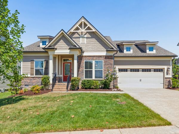 6910 Wellsford Ln, College Grove, TN 37046